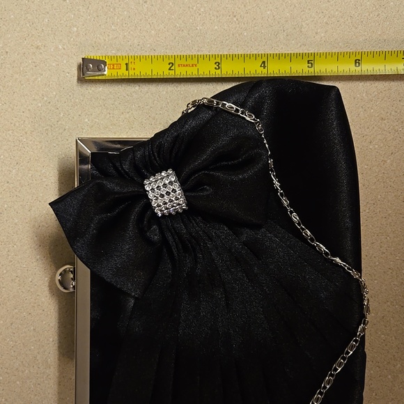 Elegant Black Satin Clutch with Chain Strap Retro style NWOT - Picture 9 of 9
